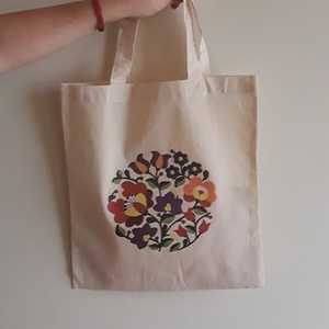 Népi motívummal ellátott vászonszatyor - táska & tok - bevásárlás & shopper táska - shopper, textiltáska, szatyor - Meska.hu