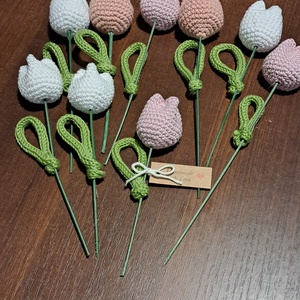 Horgolt tulipán, Otthon & Életmód, Dekoráció, Asztal és polc dekoráció, Asztaldísz, Horgolás, MESKA