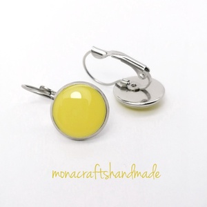 Bella - citromsárga franciakapcsos fülbevaló acél alappal - Meska.hu