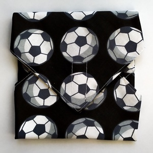 Újraszalvéta, szendvics csomagoló, focilabdás, Táska & Tok, Uzsonna- & Ebéd tartó, Szendvics csomagoló, Varrás, Meska