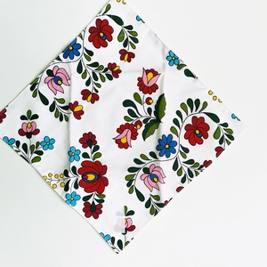 Újraszalvéta, szendvics csomagoló, kalocsai mintás - táska & tok - uzsonna- & ebéd tartó - szendvics csomagoló - Meska.hu