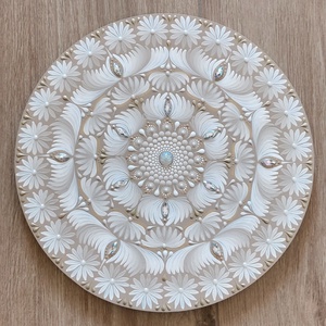 30 cm-es Fehéres-bézses színátmenetes virágos mandala - otthon & életmód - dekoráció - spiritualitás - mandala - Meska.hu