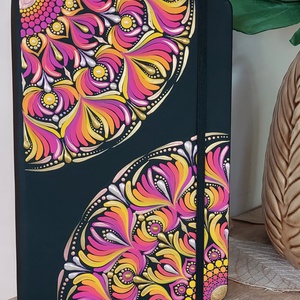 A5-ös méretű, kézzel festett mandalamintás jegyzetfüzet - otthon & életmód - dekoráció - spiritualitás - mandala - Meska.hu