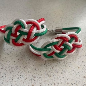 Nemzeti színű karkötő  - ékszer - karkötő - fonott karkötő - Meska.hu