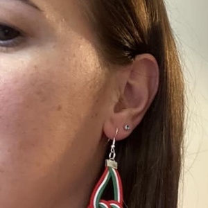 Nemzeti színű fülbevaló  - ékszer - fülbevaló - lógó fülbevaló - Meska.hu