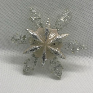 Epoxy hópehely és rénszarvas szett  Az ezüst csillogása a fán - karácsony - karácsonyi lakásdekoráció - karácsonyfadíszek - Meska.hu