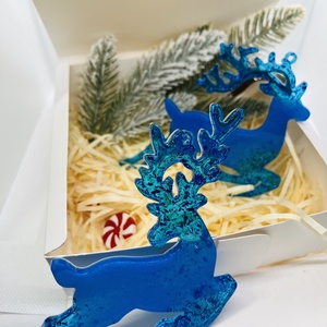 Epoxy rénszarvas dísz szett  A tél elegáns varázsa - karácsony - karácsonyi lakásdekoráció - karácsonyfadíszek - Meska.hu
