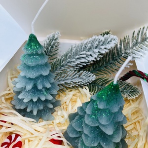 Kézzel öntött karácsonyfa gyertya szett  zöld csillámos, ünnepi hangulatban, Otthon & Életmód, Gyertya, illat, aroma, Gyertya, Gyertya-, mécseskészítés, MESKA