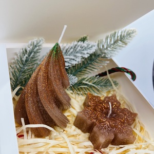 Kézzel öntött karácsonyfa és hópehely gyertya szett  Csillámos, ünnepi hangulatban, Otthon & Életmód, Gyertya, illat, aroma, Gyertya, Gyertya-, mécseskészítés, MESKA