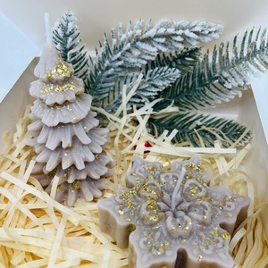 Bézs Karácsonyi Gyertyaszett  Fenyőfa és Hópehely, Karácsony, Karácsonyi lakásdekoráció, Karácsonyi illatgyertya, mécses, Gyertya-, mécseskészítés, MESKA