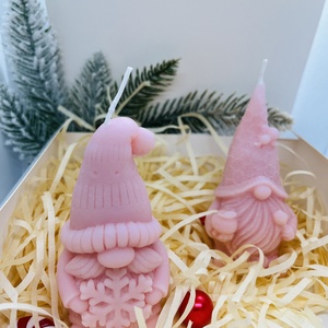 Téli Manó Gyertyaszett - Rózsaszín, Karácsony, Karácsonyi lakásdekoráció, Karácsonyi illatgyertya, mécses, Gyertya-, mécseskészítés, MESKA