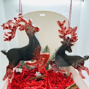 Epoxy Rénszarvas  Piros Csillogásban, Karácsony, Karácsonyi lakásdekoráció, Karácsonyfadíszek, , MESKA