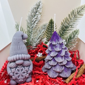 Lila Csillámos Fenyő és Manó Gyertyaszett - Meska.hu