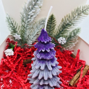 Lila Csillámos Fenyő és Manó Gyertyaszett - karácsony - karácsonyi lakásdekoráció - karácsonyi illatgyertya, mécses - Meska.hu