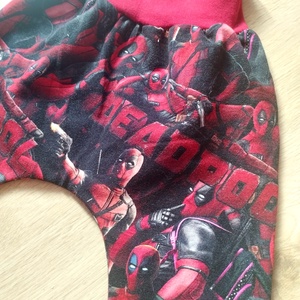 Monesz Deadpool hosszú nadrág  - baba - mama - babaruházat - baba nadrág - Meska.hu