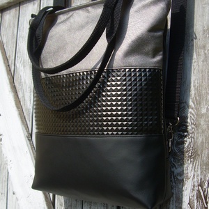 CITY BAG HÁTIZSÁK/OLDALTÁSKA/VÁLLTÁSKA : Metálos elegancia 11. - táska & tok - hátizsák - hátizsák - Meska.hu CITY BAG HÁTIZSÁK/OLDALTÁSKA/VÁLLTÁSKA : Metálos elegancia 11. - táska & tok - hátizsák - hátizsák - Meska.hu