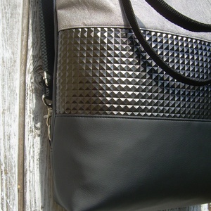CITY BAG HÁTIZSÁK/OLDALTÁSKA/VÁLLTÁSKA : Metálos elegancia 11. - táska & tok - hátizsák - hátizsák - Meska.hu CITY BAG HÁTIZSÁK/OLDALTÁSKA/VÁLLTÁSKA : Metálos elegancia 11. - táska & tok - hátizsák - hátizsák - Meska.hu