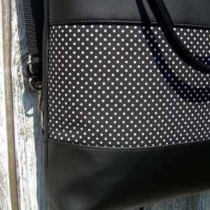 CITY BAG HÁTIZSÁK/OLDALTÁSKA/VÁLLTÁSKA : Fekete bőr pöttyökkel - táska & tok - variálható táska - Meska.hu CITY BAG HÁTIZSÁK/OLDALTÁSKA/VÁLLTÁSKA : Fekete bőr pöttyökkel - táska & tok - variálható táska - Meska.hu