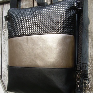 CITY BAG HÁTIZSÁK/OLDALTÁSKA : Egy kis luxus másképp 3.. - táska & tok - hátizsák - hátizsák - Meska.hu