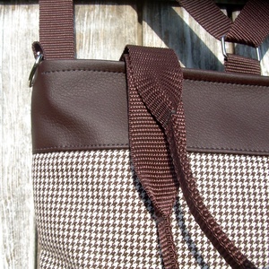   CITY BAG HÁTIZSÁK/OLDALTÁSKA/VÁLLTÁSKA : Barna bőr tyúkláb mintás szövettel - táska & tok - hátizsák - hátizsák - Meska.hu