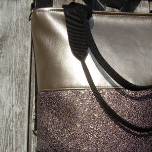 CITY BAG HÁTIZSÁK/OLDALTÁSKA/VÁLLTÁSKA : Csillogó elegancia 2 - táska & tok - hátizsák - hátizsák - Meska.hu CITY BAG HÁTIZSÁK/OLDALTÁSKA/VÁLLTÁSKA : Csillogó elegancia 2 - táska & tok - hátizsák - hátizsák - Meska.hu