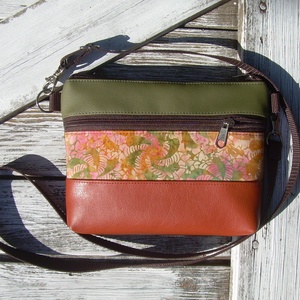 MINI CITY BAG/ÖVTÁSKA : Variációk batikra barna és zöld bőrrel 2. - táska & tok - övtáska - Meska.hu MINI CITY BAG/ÖVTÁSKA : Variációk batikra barna és zöld bőrrel 2. - táska & tok - övtáska - Meska.hu