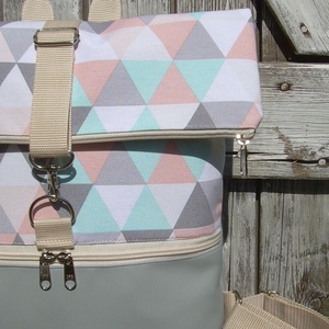 ROLL TOP CITY BAG : Variációk szürkére és mozaik mintára - táska & tok - hátizsák - roll top hátizsák - Meska.hu ROLL TOP CITY BAG : Variációk szürkére és mozaik mintára - táska & tok - hátizsák - roll top hátizsák - Meska.hu