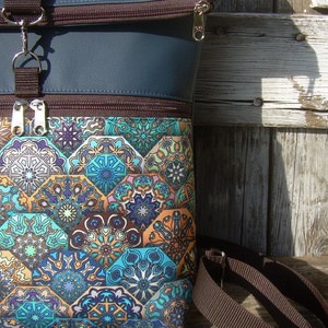 VÍZÁLLÓ ROLL TOP CITY BAG : Variációk kék bőrre és mandalára 2. - táska & tok - hátizsák - roll top hátizsák - Meska.hu
