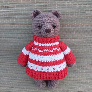 Horgolt pulóveres maci - amigurumi, Játék & Sport, Plüssállat & Játékfigura, Maci, Horgolás, Baba-és bábkészítés, MESKA