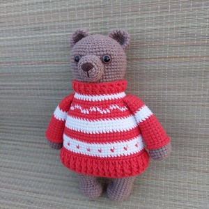 Horgolt pulóveres maci - amigurumi - játék & sport - plüssállat & játékfigura - maci - Meska.hu