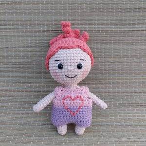 Horgolt kislány játékbaba - amigurumi, Játék & Sport, Plüssállat & Játékfigura, Ember, Horgolás, Baba-és bábkészítés, MESKA