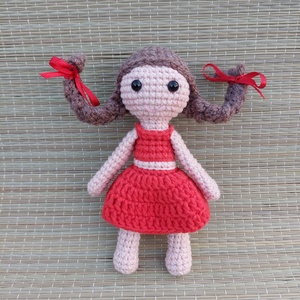 Horgolt kislány játékbaba - amigurumi, Játék & Sport, Plüssállat & Játékfigura, Ember, Horgolás, Baba-és bábkészítés, MESKA