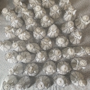 Horgolt angyalka dísz  fehér, pamutból - karácsony - karácsonyi lakásdekoráció - karácsonyfadíszek - Meska.hu