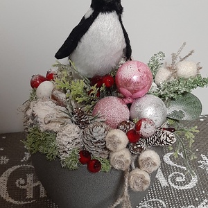 Pingvines karácsonyi asztaldísz, Karácsony, Adventi díszek, Adventi asztaldísz, Virágkötés, MESKA
