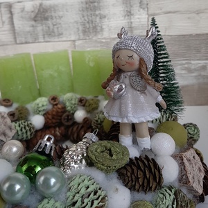 Adventi koszorú zöld árnyalataival - karácsony - adventi díszek - adventi ajtódísz - Meska.hu