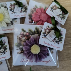 Kézzel öntött virág illatviasz díszcsomagolásban  karácsonyra, köszönőajándéknak vagy bármilyen alkalomra - karácsony - karácsonyi lakásdekoráció - karácsonyi illatgyertya, mécses - Meska.hu