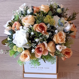 Elegáns box selyemvirágcsokorral - otthon & életmód - dekoráció - Meska.hu