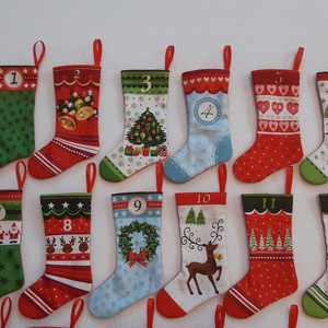 Adventi kalendárium kis csizmák 24 db -  - Meska.hu