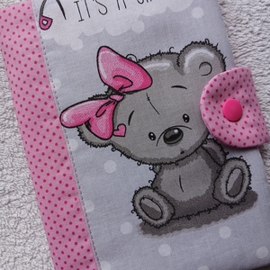 Új Design - IT'S A GIRL! - Egészségügyi könyv borító textilből - baba - mama - babaemlékek - egészségügyi kiskönyv borító - Meska.hu