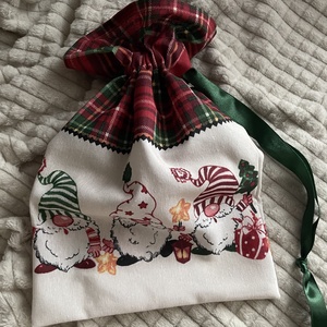 Manómintás kockás mikulászsák, Karácsony, Mikulás, Mikulás zsák, Varrás, MESKA