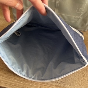 Tablett/könyvtartó tok sötétkék csipkével - táska & tok - ebook & tablet tok - Meska.hu