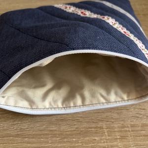 Neszesszer szalag díszítéssel - táska & tok - neszesszer - Meska.hu