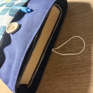 Könyvtartó tolltartó résszel - könyv & zene - könyvtok - Meska.hu