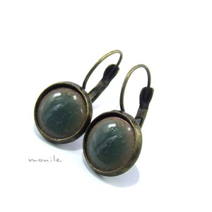 Pisztáciazöld tűzzománc fülbevaló - ékszer - fülbevaló - lógó fülbevaló - Meska.hu