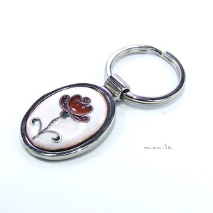 Virágos fehér-piros tűzzománc kulcstartó - táska & tok - kulcstartó & táskadísz - kulcstartó - Meska.hu