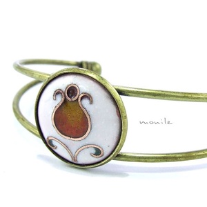 Virágos fehér-narancs tűzzománc karperec, Ékszer, Karkötő, Karperec, Ékszerkészítés, Tűzzománc, MESKA