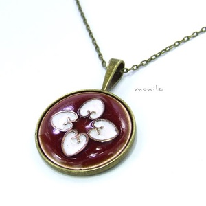 Bordó-fehér tűzzománc nyaklánc -  - Meska.hu