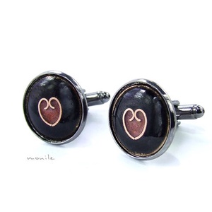 Mandzsettagomb - szíves fekete-rózsaszín tűzzománc - ékszer - mandzsettagomb - Meska.hu