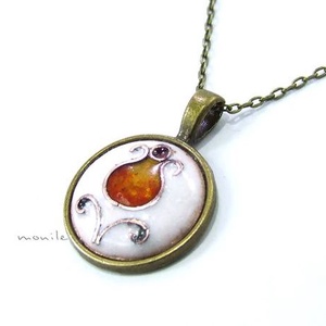 Virágos fehér-narancs tűzzománc nyaklánc -  - Meska.hu