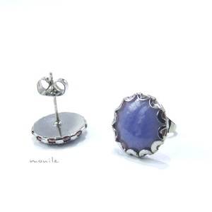 Levendulakék tűzzománc bedugós fülbevaló hullámos széllel - ékszer - fülbevaló - pötty fülbevaló - Meska.hu